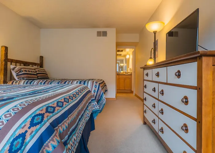 Apartment Sh402 Summit House *
