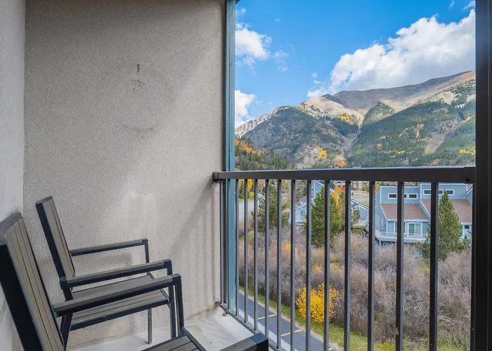 Apartment Sh402 Summit House