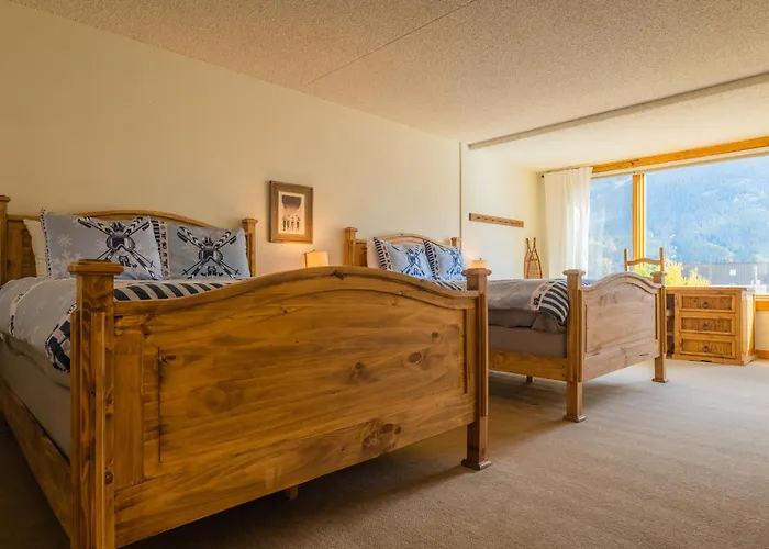 Apartment Sh402 Summit House