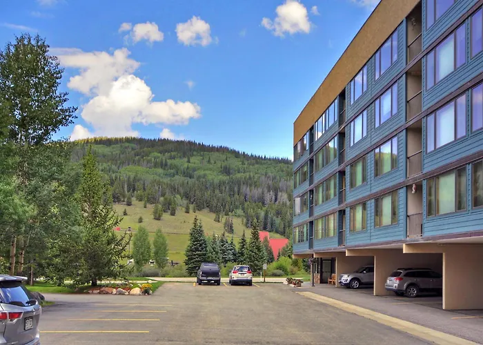 Apartment Sh402 Summit House *